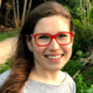 Meet your Posher, Caroline